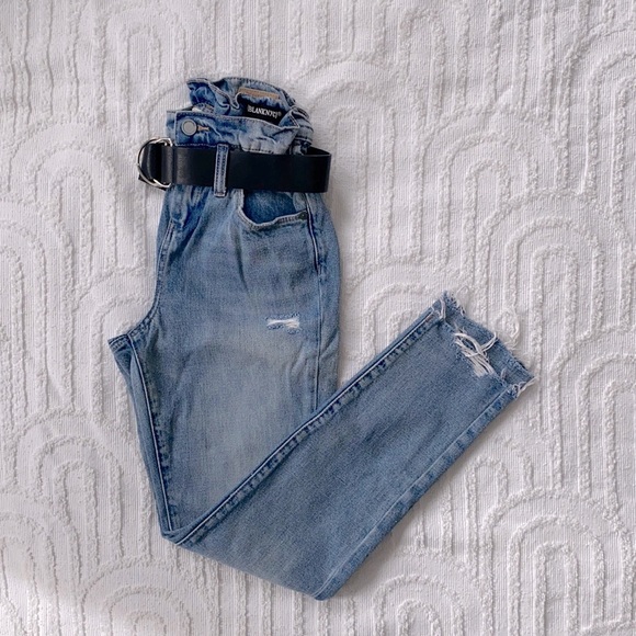 Blank NYC Paperbag High Rise Jeans & Belt - Picture 14 of 14